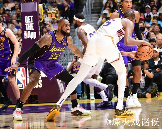 浓眉35分詹皇21+8 湖人上演22分惊天逆转击败太阳