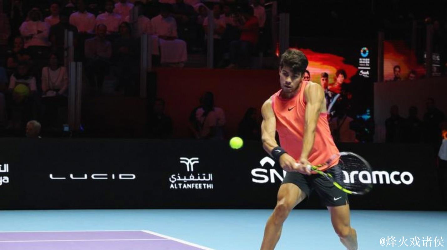 辛纳速胜德约 与阿尔卡拉斯会师沙特六王大满贯决赛